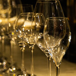 Orso Polare - グラスによって味わいが変化する様を体感できます。