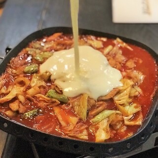 Looks great on SNS♪Cheese Dakgalbi