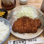 弁けい - ランチタイム とんかつ定食(790円)