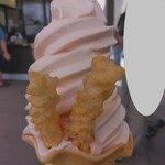 ソフト＆ドリーム - トマトソフト350円、おかき(2023.8.15)