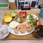 Chawan - ３種の味が楽しめる、サクサク鶏竜田