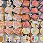 しゃぶ葉 - 料理写真:牛&豚コース 1979円 ※肉と野菜はシェア