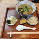 そば茶屋 よしむら - 温かいそば、みぞれ（辛味大根）