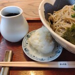 そば茶屋 よしむら - 辛味大根とつゆ