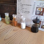 そば茶屋 よしむら - 調味料