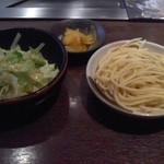 Nyu Matsusaka - 生野菜とパスタと漬物