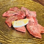 Honkaku Yakiniku Chikurin - 