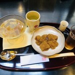 Daigoku Den Hompo - 琥珀流しとミニわらび餅