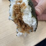 ツバキ オニギリ スタンド - 鶏そぼろ