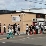 麺屋 彩未 - 行列やば