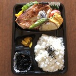 かねかつら - 焼魚弁当630円