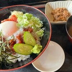 まぐろ丼　加一 - 温玉漬け丼