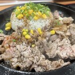 マネキダイニング - 肉1.5倍ビーフライス￥1250(ご飯普通) 肉多くて安いならこっちでしょ