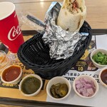 Guzman y Gomez FOOD&TIME ISETAN - 見よ！これが６種類無料トッピング