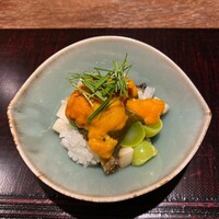 割烹 隆 - 鮑・新銀杏・雲丹・鮑の肝ソースの飯蒸し