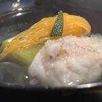 割烹 新多久 - 雉子羽太と新茶豆腐の椀物