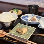 割烹 新多久 - 〆の全景