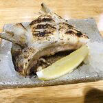 日本酒と肴 くら美 - カンパチ、アラ焼き