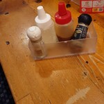 やきとり工房 - ラーメンの調味料