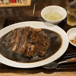 肉食堂 最後にカツ。 - 