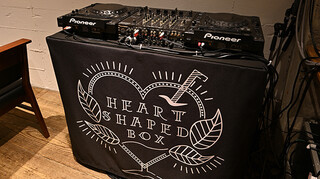HEART SHAPED BOX - DJブース