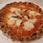 PIZZERIA　DE　NAPULE - (2023/8 訪問)マルゲリータ 1870円。