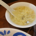 中国料理 木鶏 - 炒飯に付属のスープ