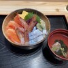 小松水産の海鮮丼