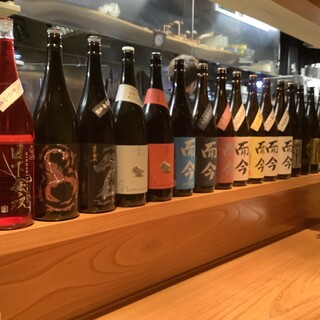 全国の日本酒色々ございます