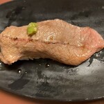 和牛とごはん 焼肉じゅん - 