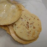 阿部煎餅店 - 料理写真:こんがりコーンキャラメル