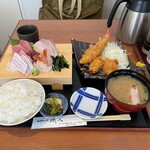 海鮮めし屋 磯人 - ・刺身4点と北海道生ホタテフライ(2粒)
            　エビフライ付き　¥2480