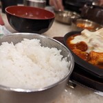 赤坂韓国料理・焼肉 兄夫食堂 - 