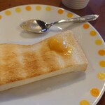 シキファーム - トーストでいただきまーす。