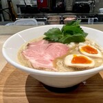 拉麺 ぶらい - 極濃純煮干、製煮玉子