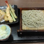 越後 叶家 - 海老と旬野菜の天ぷらせいろそば