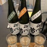 酒屋みよきく - 純米・ききくらべセット(酒3種)   1100円(税込)