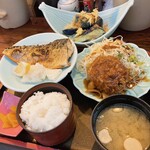 216081135 - とろ鯖塩焼きとコロッケの定食に水なすの浅漬けの単品