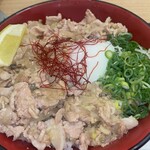 めし処 甲州亭 - 甲州信玄豚の極上塩豚丼（大盛）1280円！