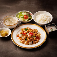 鶏肉ピーナッツ炒め
