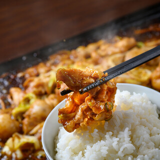 お昼のとんちゃんはご飯のお供に