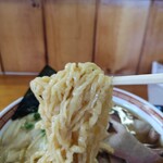 白河手打らーめん　うさぎ - やや太い手打ち縮れ麺！モッチリとした食感が美味しい！