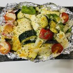 Grilled zucchini and cheese