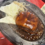 Kauboi - チーズハンバーグ（920円）　スープ付き