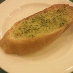 グリル グランド - ガーリックトースト