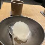 鄙の宿 金宇館 - 洋梨のソルベ。