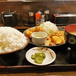 くろだるま - 南蛮・生姜焼き定食