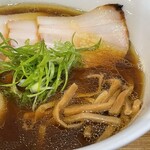 麺ファクトリー ジョーズ セカンド - 『特製地鶏醤油らぁ麺』アップ