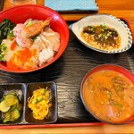 Uogashi Nobu - 海鮮丼1600円税込