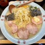 Ippatsu Ramen - ネギラーメン 正油 中盛